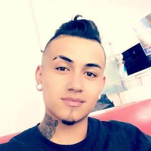 Meet your Posher, Camilo